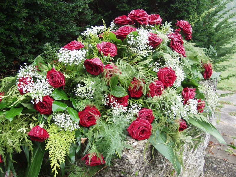 funeraire-FLASSANS SUR ISSOLE-min_roses-61203